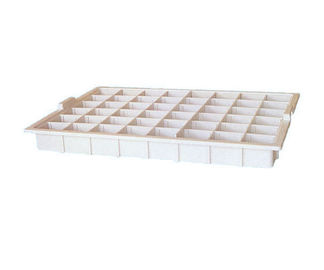 Giường bệnh viện bằng nhựa đính kèm Khay đựng thuốc với 48 hộp Hộp 513 * 360 * 50mm
