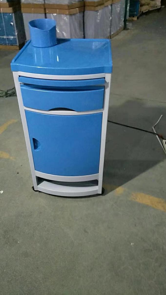 Bệnh viện phòng bệnh viện Vật liệu ABS Tủ đầu giường với chân bule 0