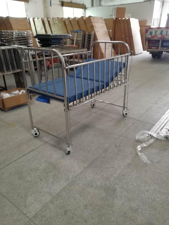 Vật liệu thép không gỉ Giường bệnh viện trẻ sơ sinh Y tế 1