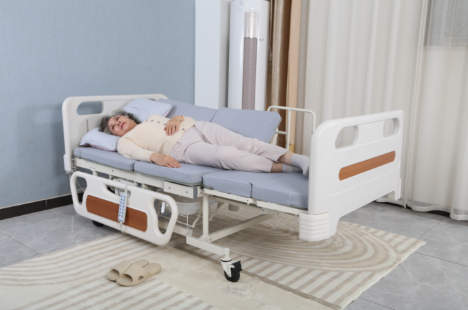 Chế độ điều chỉnh màu trắng giường điều dưỡng đa chức năng điện cho bệnh viện 2090 * 1020mm 0