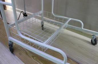 Kim loại Mới Sinh Xe đẩy Giường Bệnh viện Nội thất thương mại cho phòng khám