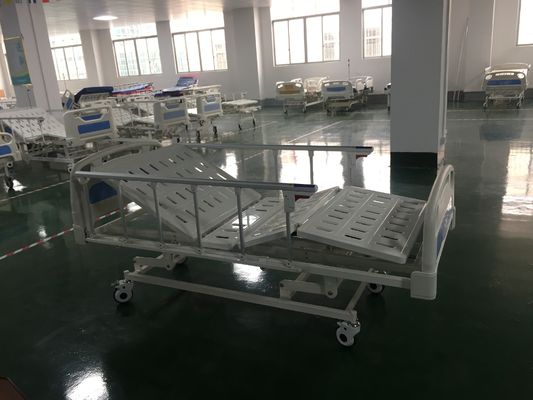 Bánh xe sang trọng Đa chức năng CE ISO 680mm 3 Tay quay Giường bệnh viện bằng tay