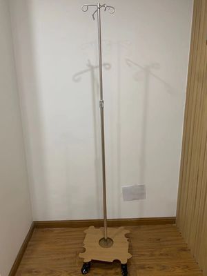 Chân đế truyền dịch IV có thể di chuyển được bằng nhôm Phòng ngủ dành cho bệnh nhân ở cực IV