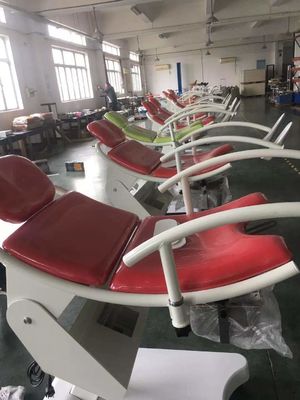 Bàn sản khoa Giường khám phụ khoa có thể điều chỉnh Giường cung cấp điện