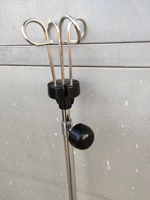 Chân đế truyền dịch bằng thép không gỉ của Bệnh viện Cực IV màu trắng và đen có móc